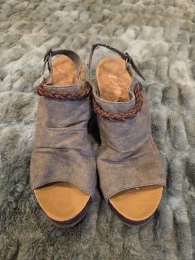 BLOWFISH Wedge Peep-Toe Slingback Sandals in Gray with Braided Accent